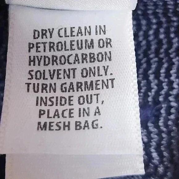 St. John Embellished Feather Sequin V-neck 3/4 sleeve Blouse Small Wool Blend - Picture 16 of 16